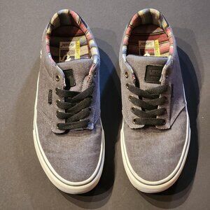 Vans Sneakers Size 9 Excellent Condition